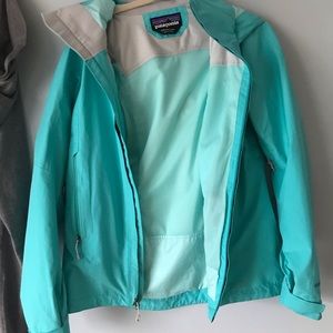 Women’s small Patagonia rain jacket